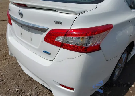 2014 Nissan Sentra Sr z USA, uszkodzony, nr VIN 3N1AB7AP4EL641586